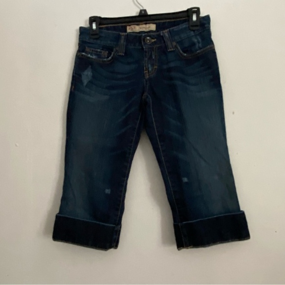 BKE Capris Shorts Women’s 26 Dark Wash Denim Rolled Cuffs Star‎ Stretch